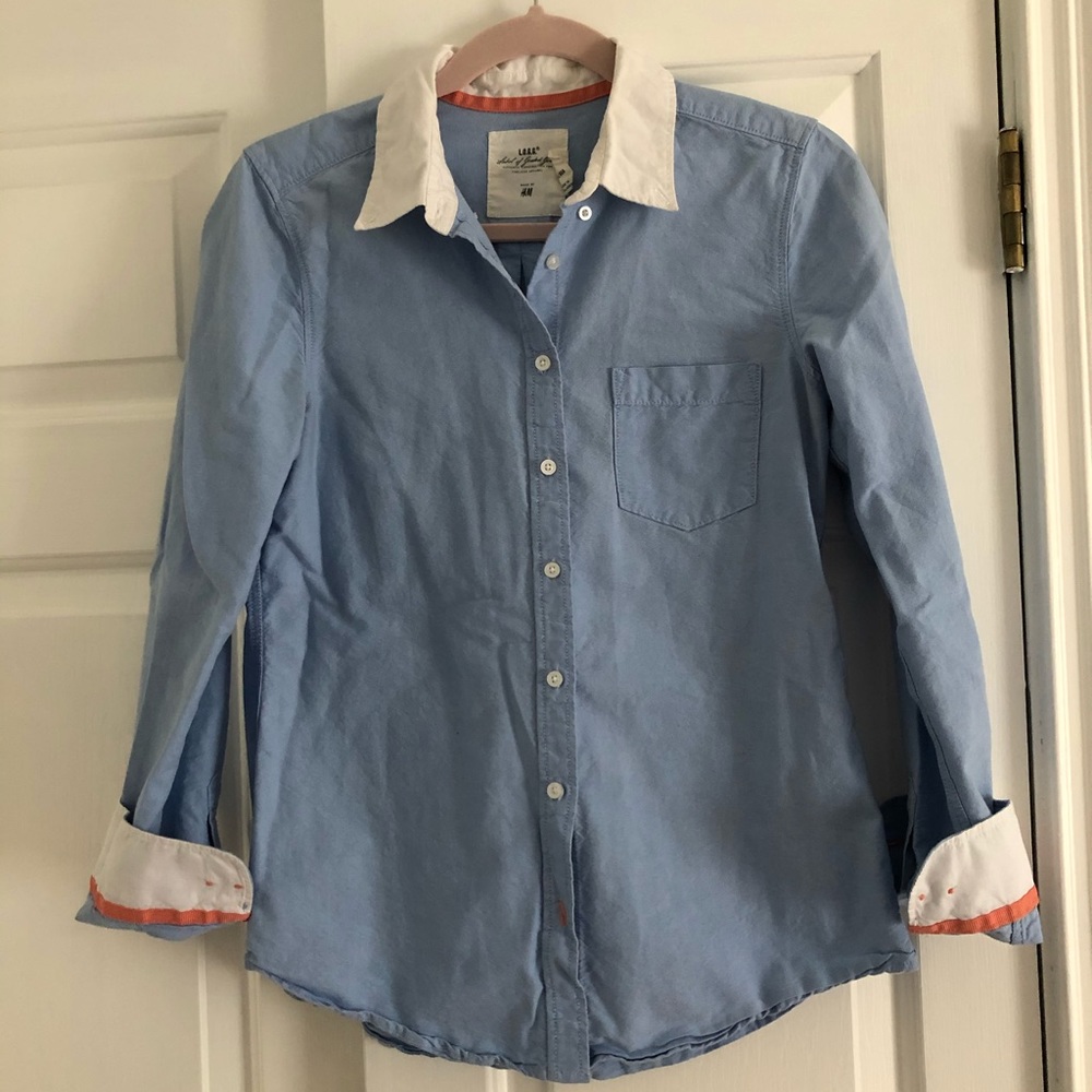 H&M BLUE BUTTON DOWN size 8